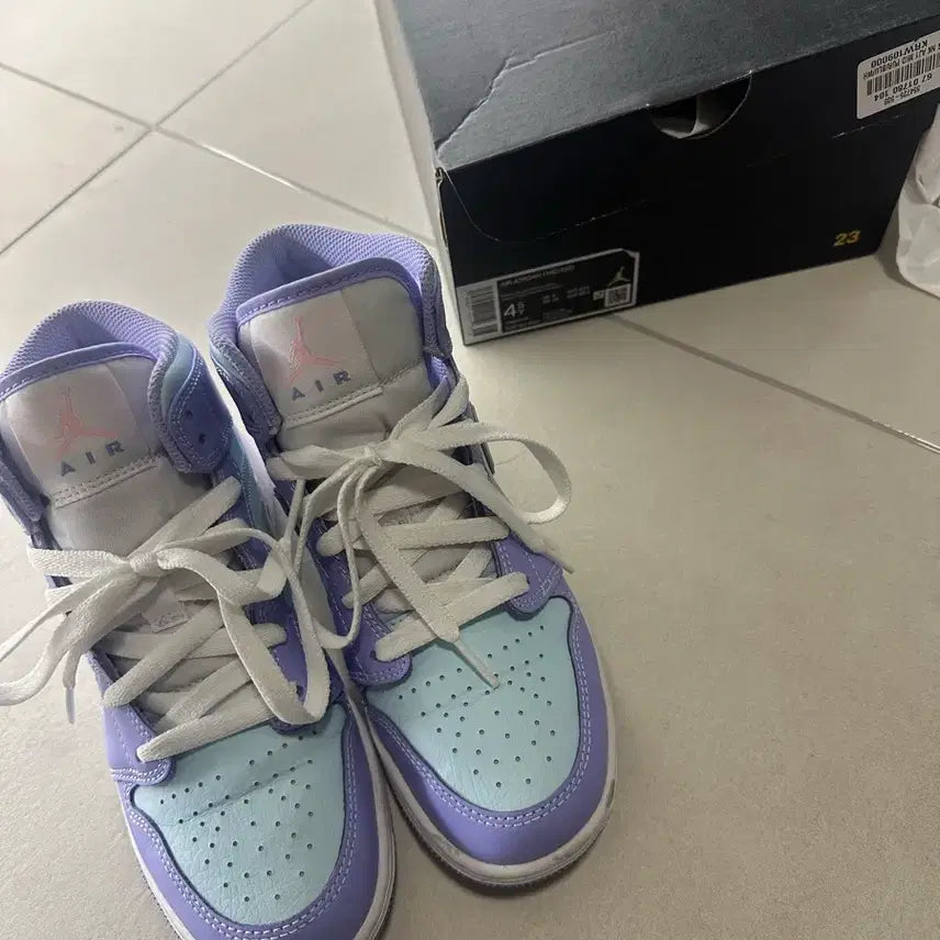 [BUNJANG] Jordan 1 Mid Purple Pulse (GS) Size 4.5Y / (GS) 조던 1 미드 퍼플 펄스 UK4 / 4.5Y /235(GS)