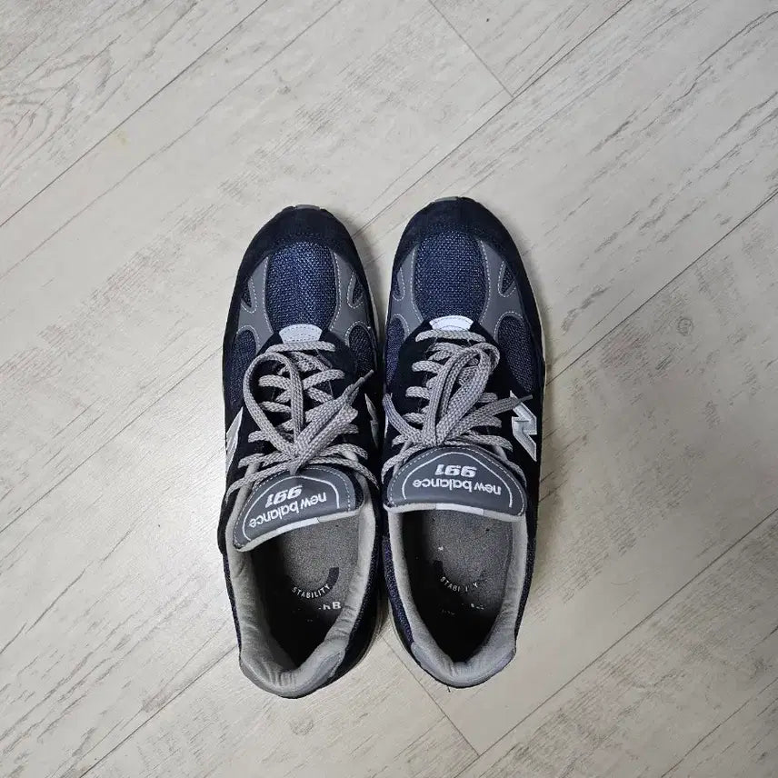 [BUNJANG] New Balance 991 Navy 310 Size Sneakers / 뉴발란스 991 네이비 310사이즈