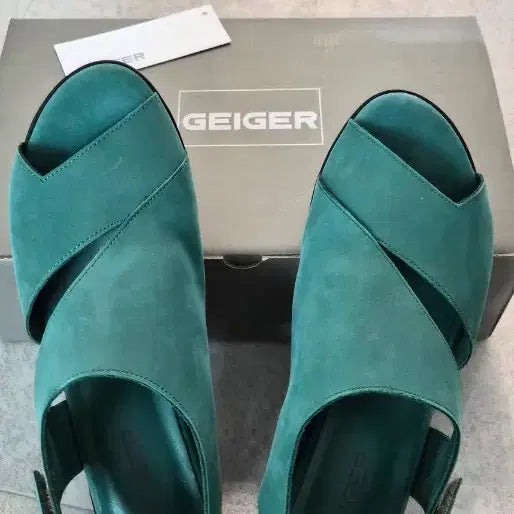 [BUNJANG] Geiger NuBuck Green Sandals / GEIGER 샌들 그린색상
