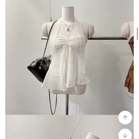 [BUNJANG] Ribbon Detail Sleeveless Top Blouse / 탑 리본 블라우스 새상품