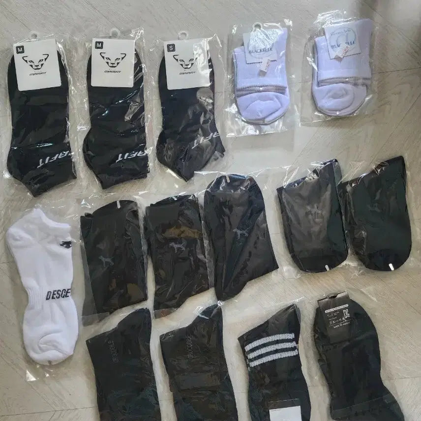 [BUNJANG] Assorted Socks - 15 Pairs / 다양한 양말 15켤레