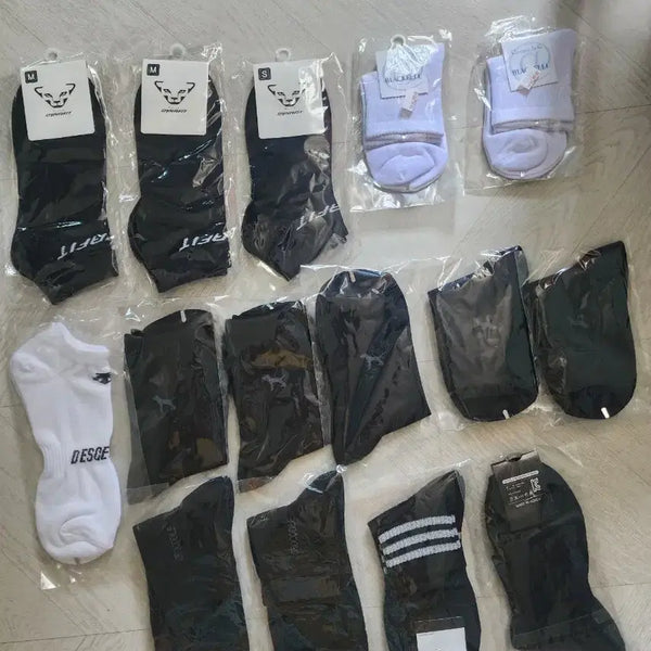 [BUNJANG] Assorted Socks - 15 Pairs / 다양한 양말 15켤레