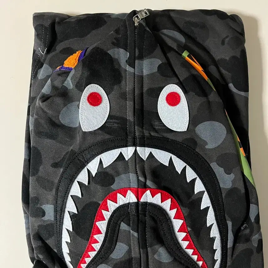 [BUNJANG] BAPE Shark Hoodie Black Camo / 베이프 샤크 후드집업 흑계 판매합니다!