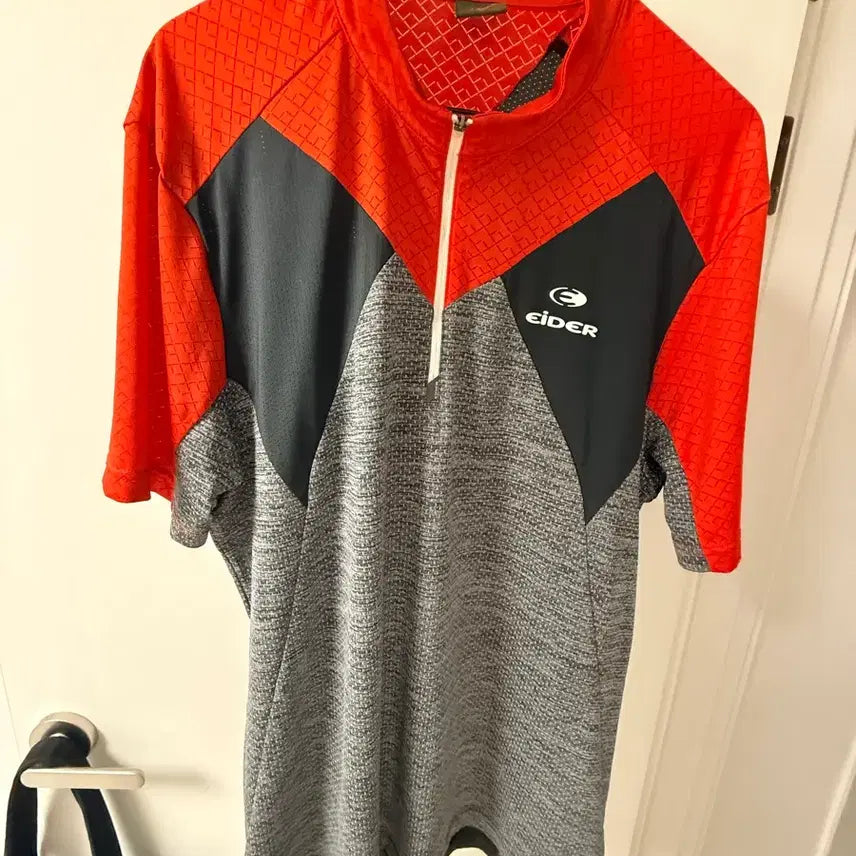 [BUNJANG] Eider Orange/Grey Short-Sleeve T-Shirt Size 110 / 아이더 반팔 티셔츠 오렌지/그레이 사이즈110