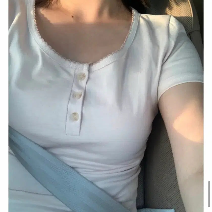 [BUNJANG] Oini Lace Half Top Light Pink / 오이니 lace half top light pink