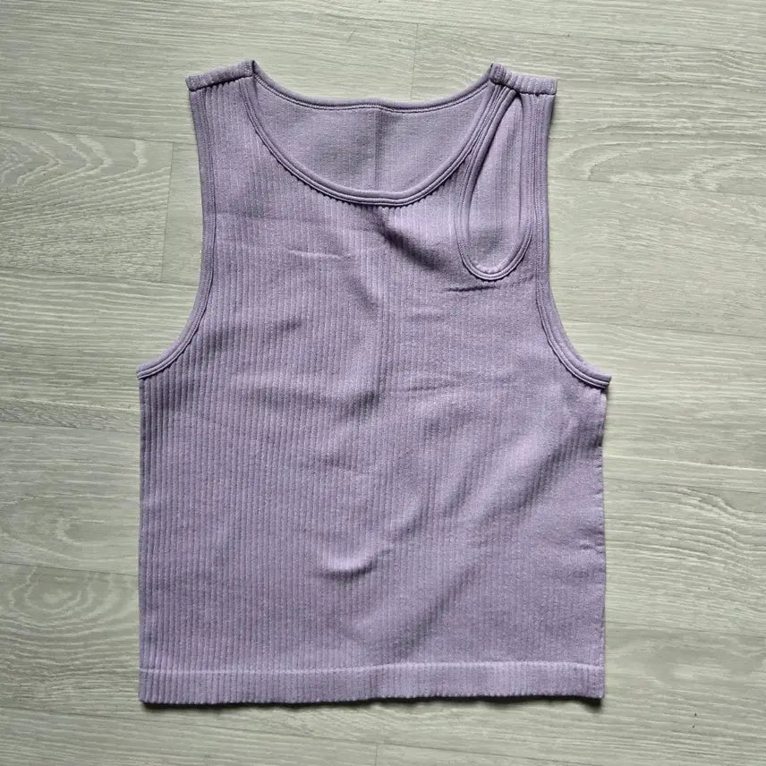 [BUNJANG] New Lilac Ribbed Sleeveless Tank Top / 새상품 _ 연보라색 트임포인트 골지 민소매 나시