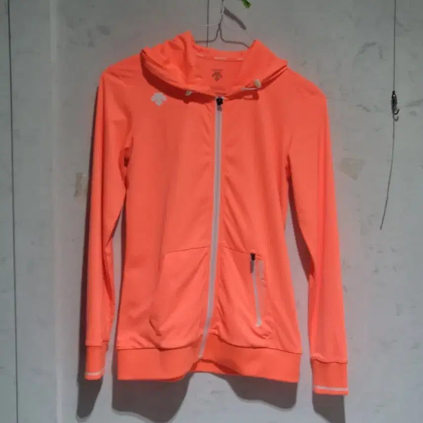[BUNJANG] Descente Orange Hooded Zip-Up Jacket / 데상트 오렌지색 후드 집업