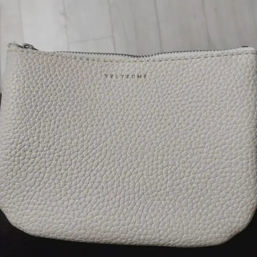 [BUNJANG] VELYSOME Blossom Ivory Coin & Transit Card Pouch / VELYSOME 블리썸 아이보리 손지갑 동전*교통카드 파우치 지퍼지깁