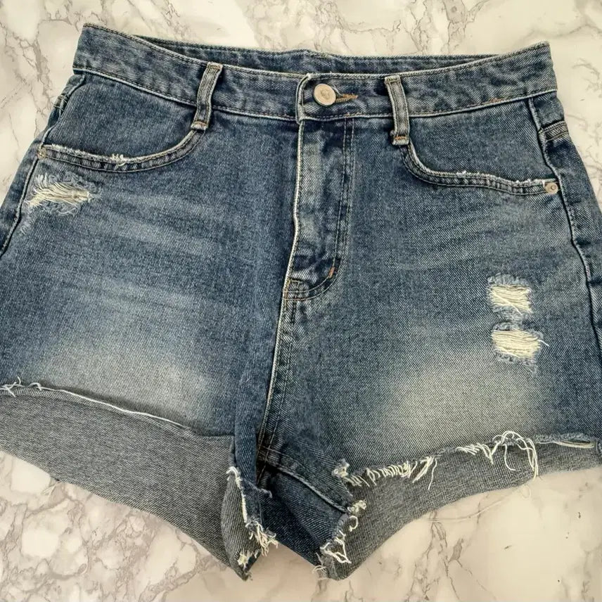 [BUNJANG] HEINT Distressed Washed Denim Shorts / 헤인트 숏팬츠