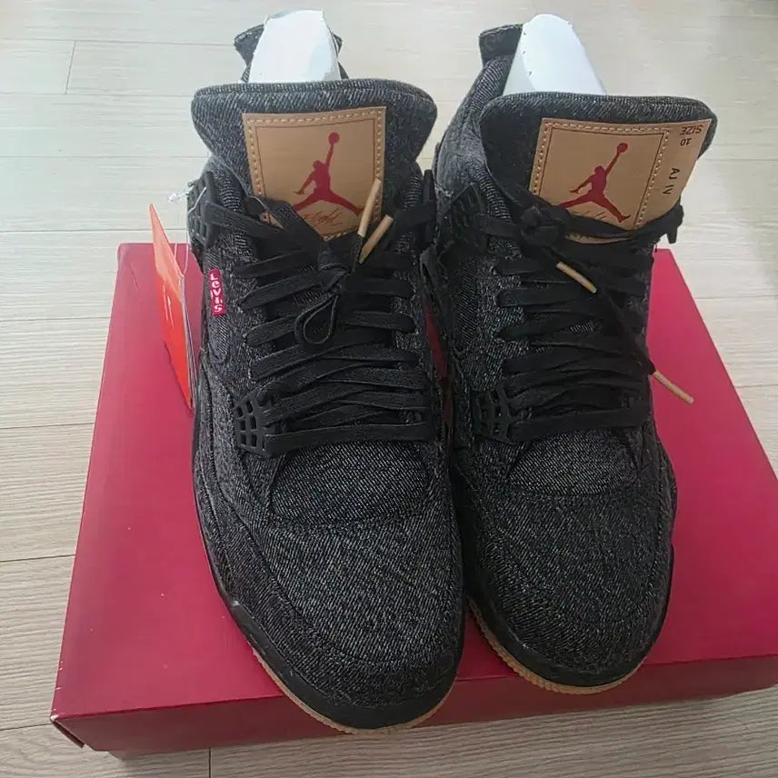 [BUNJANG] Nike Air Jordan 4 Levi's Denim Sneakers / 나이키 에어조던4 리바이스 데님 280