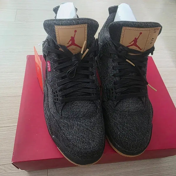 [BUNJANG] Nike Air Jordan 4 Levi's Denim Sneakers / 나이키 에어조던4 리바이스 데님 280