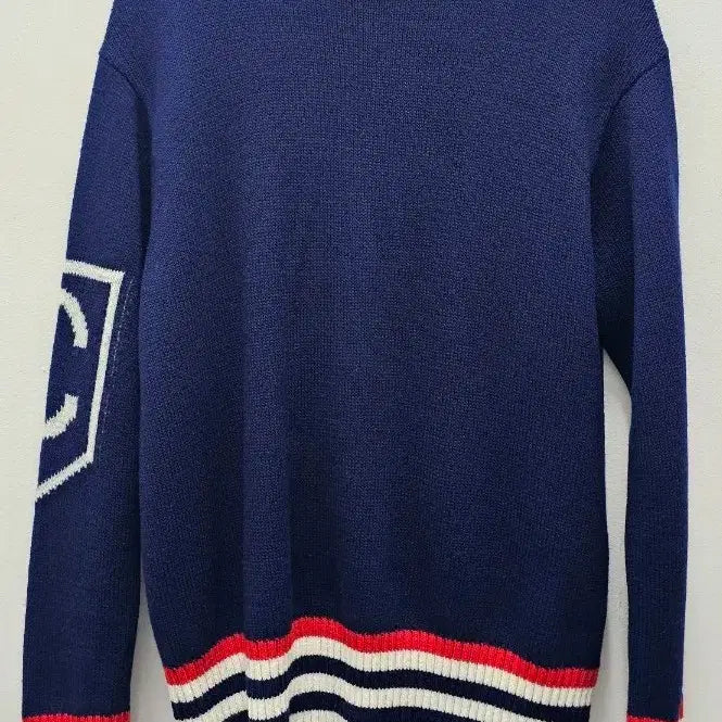 [BUNJANG] Calvin Klein C Logo Navy Knit Sweater / 캘빈클라인 C로고 네이비 니트 스웨터