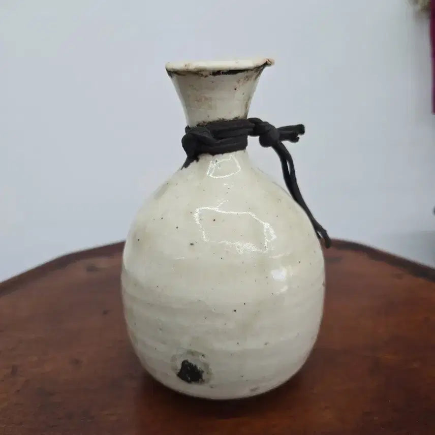 [BUNJANG] Authentic Joseon Dynasty White Porcelain Vase / 진품 조선후기 백자 병