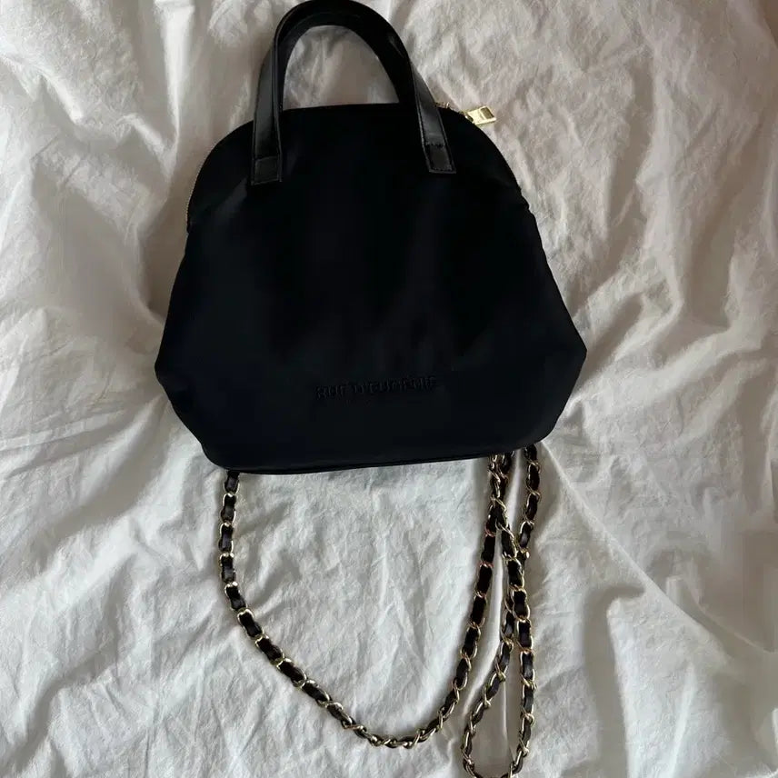 [BUNJANG] RUE D'EUGÉNIE Luna Backpack Black Gold Chain Strap / 뤼드유제니 루나 백팩