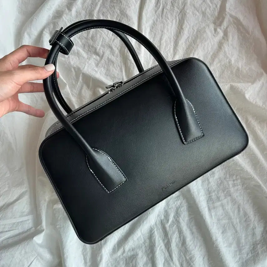 [BUNJANG] Folnua Pound Bag Stitch Black / 폴뉴아 파운드백 스티치 블랙
