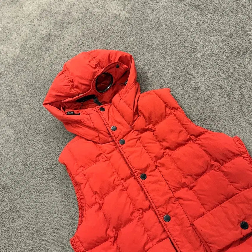 [BUNJANG] CP Company Orange Padded Vest / [정품/95] CP컴퍼니 오렌지 숏패딩 조끼