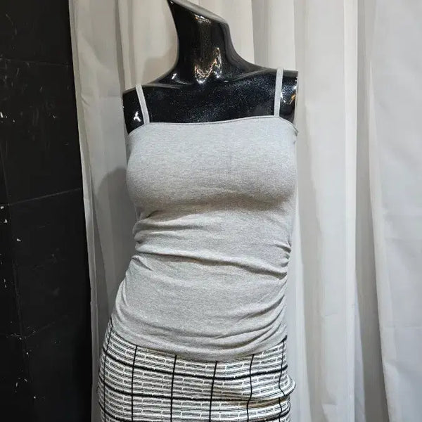 [BUNJANG] Gray Sleeveless Top with Side Shirring / 캡내장 양쪽셔링 그레이 나시