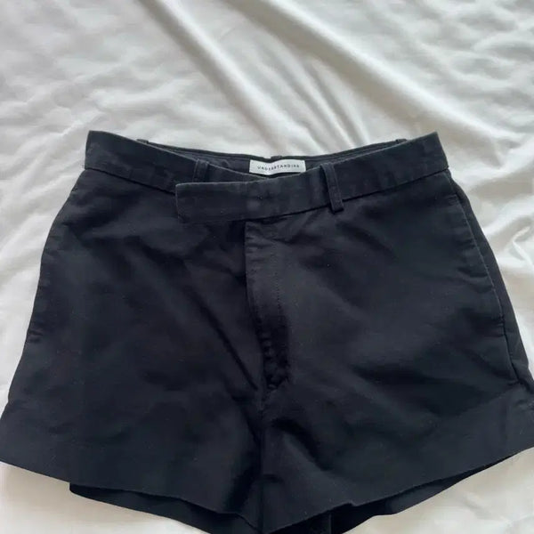 [BUNJANG] Understanding Black Pintuck Shorts / 언더스탠딩 블랙 핀턱 숏 팬츠