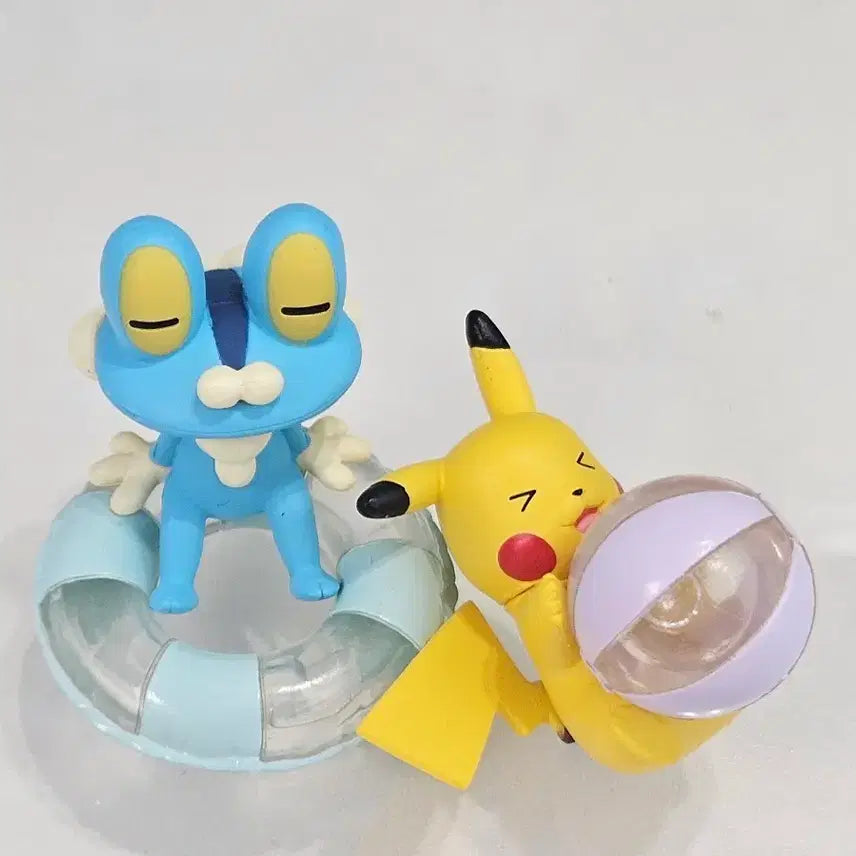 [BUNJANG] Pokemon Gacha Figure Lot (Mudkip & Pikachu) / 포켓몬 가챠 피규어 개구마르 피캬츄