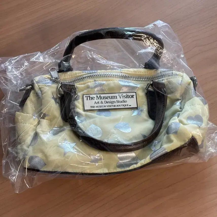[BUNJANG] The Museum Visitor Lemon Boston Bag (Sealed) / 더뮤지엄비지터 레몬 보스턴 백 미개봉