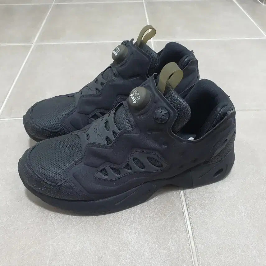 [BUNJANG] Reebok Fury Road Premium All Black 270 / 리복 퓨리로드 프리미엄 올검 270사이즈