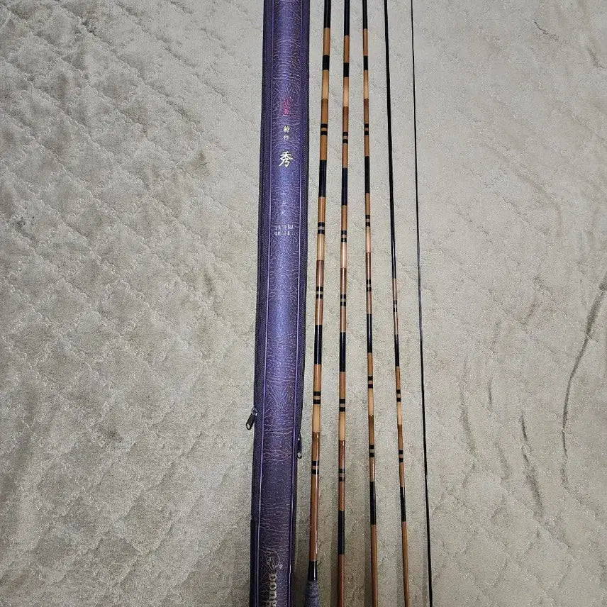 [BUNJANG] Set of 32 Fishing Rods (15x Special Model, 13x New Model, 1x Chairman Blue) / 특작수15척  ,신작 13척 ,체어맨블루 32칸