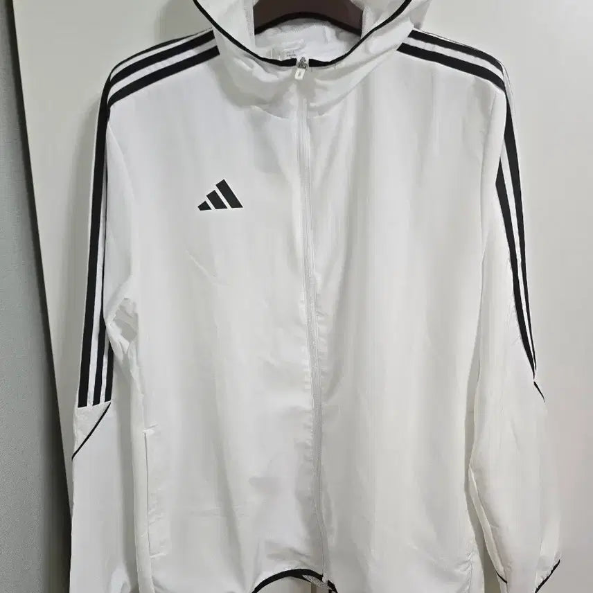[BUNJANG] Adidas Tiro23 Windbreaker White XL / 아디다스 티로23 윈드브레이커 화이트 XL 새상품