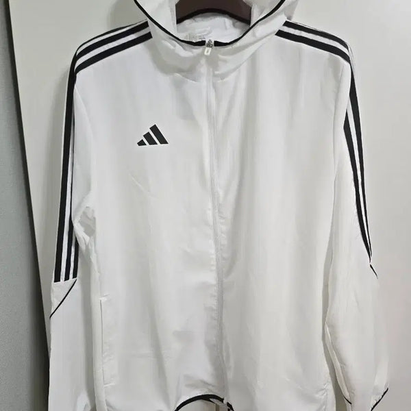 [BUNJANG] Adidas Tiro23 Windbreaker White XL / 아디다스 티로23 윈드브레이커 화이트 XL 새상품
