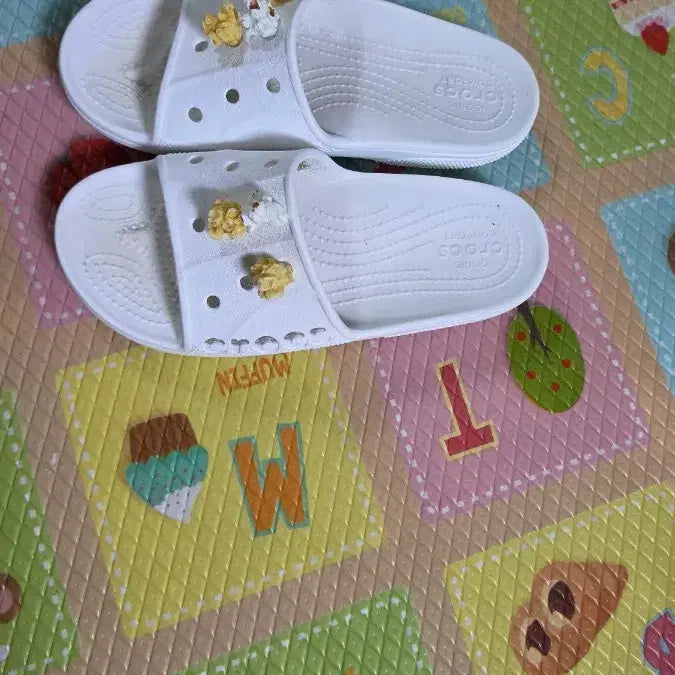 [BUNJANG] Crocs Classic White Clog M5W7 / 크록스 클래식 화이트 뮬M5W7