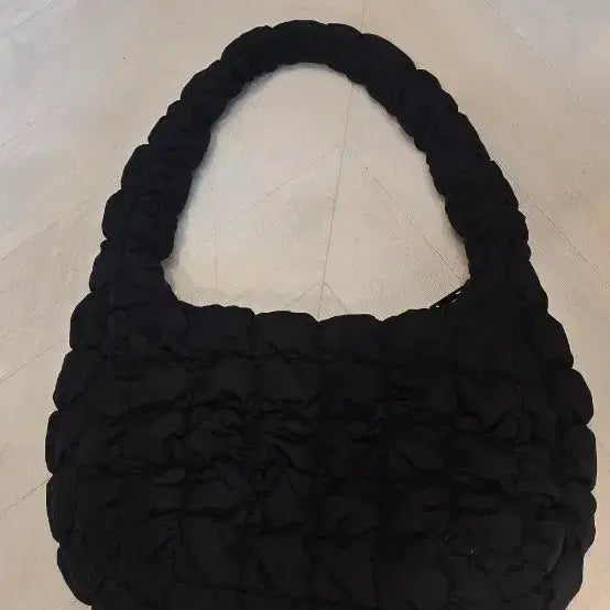 [BUNJANG] COS Quilted Padded Bag New Version / 코스 cos  퀼팅 패딩백  정품 신버전