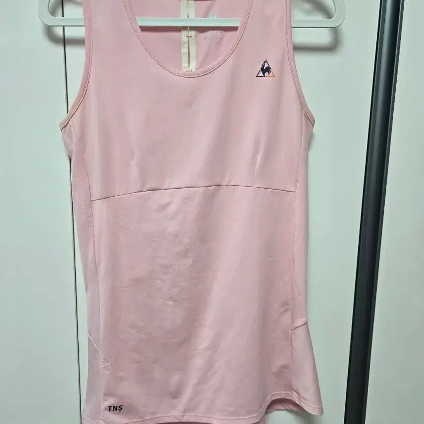 [BUNJANG] Le Coq Sportif Women's Pink Sleeveless Top / 르꼬끄 스포르티브 여성 핑크 새상품