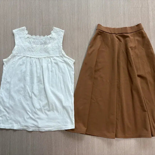 [BUNJANG] Samanthas Embroidered Tank Top / 사만사모스 자수 나시~