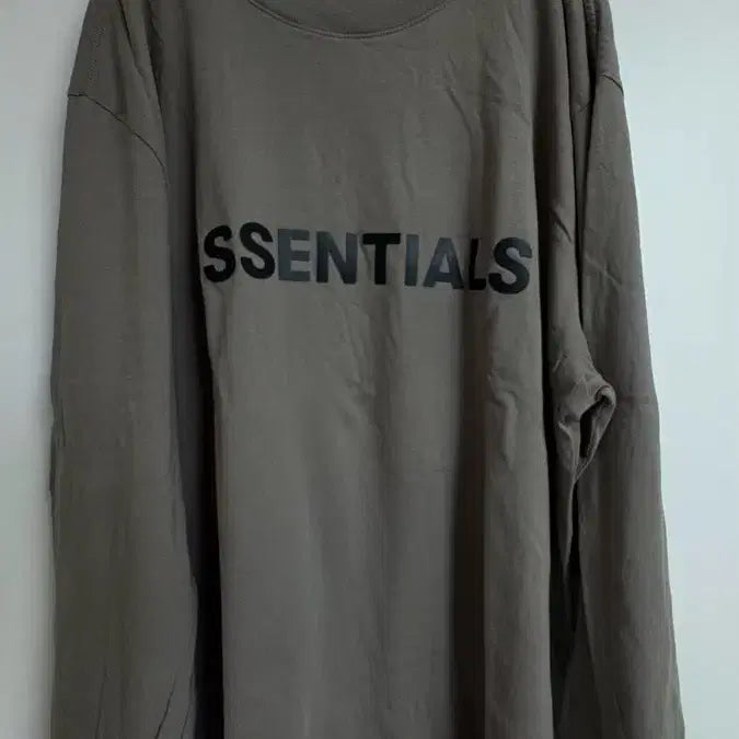 [BUNJANG] Fear of God Essentials Logo Long Sleeve T-Shirt / [L] 에센셜 피어 오브 갓 로고 롱슬리브 티셔츠