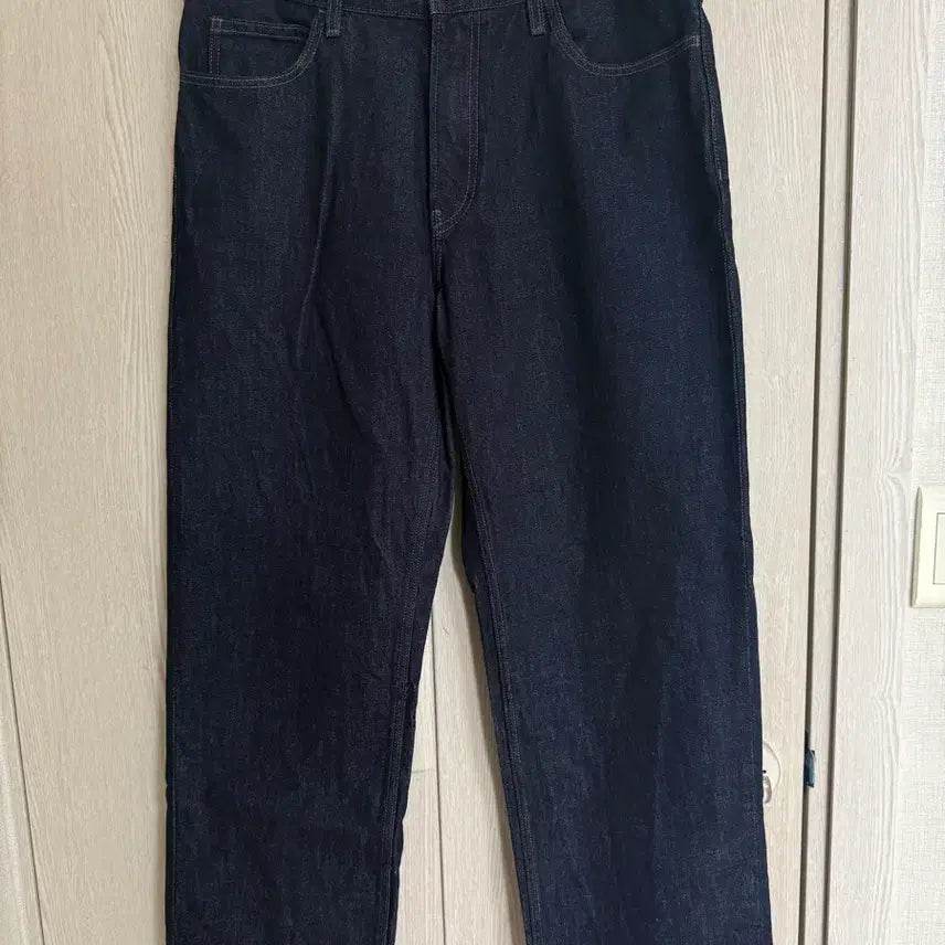 [BUNJANG] Uniqlo JWA Straight Jeans Size 34 New / 유니클로 JWA 스트레이트진 34사이즈 새상품