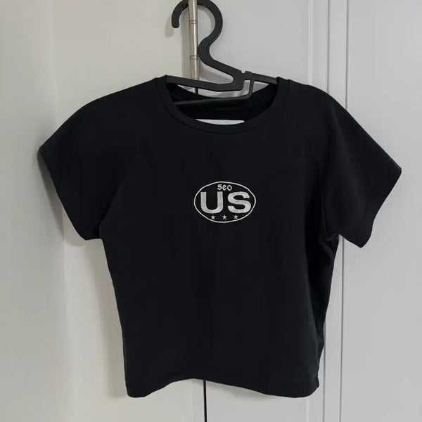 [BUNJANG] Seo Cropped Short-Sleeve T-Shirt Black / Seo 에스이오 크롭 반팔티