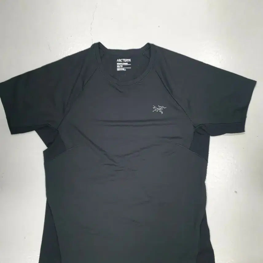 [BUNJANG] Arc'teryx RhoBan Crewneck T-Shirt Black XS / 아크테릭스 노반 크루넥 반팔티 블랙 XS
