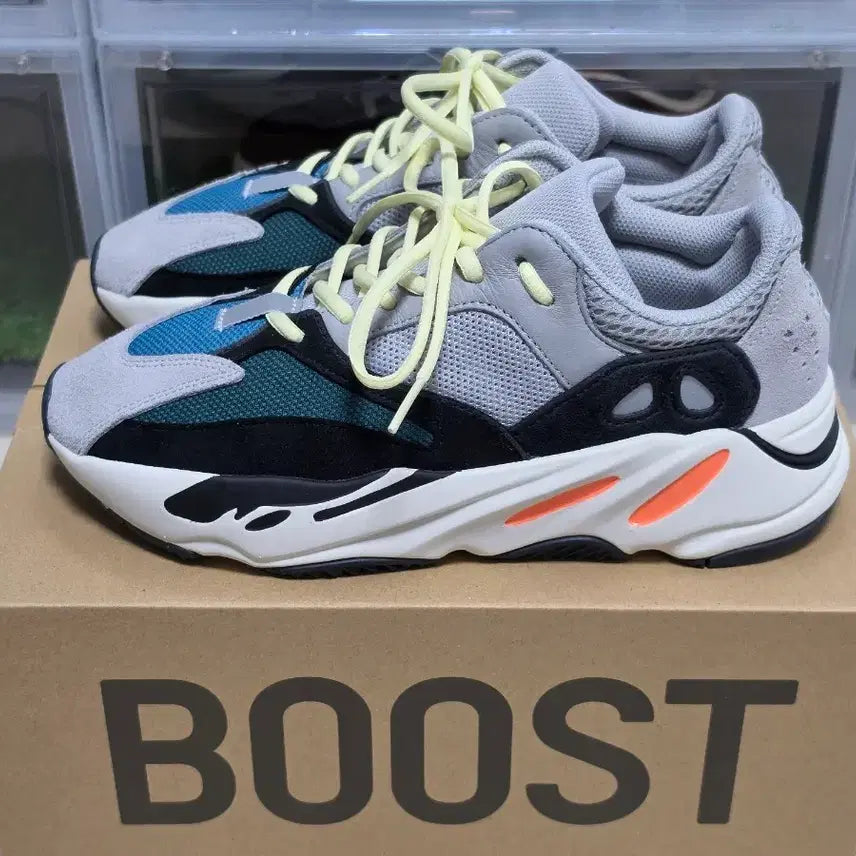 [BUNJANG] Adidas Yeezy Boost 700 Wave Runner Solid Grey (2021/2022) / [판매](260)이지 부스트 700 웨이브 러너 솔리드 그레이
