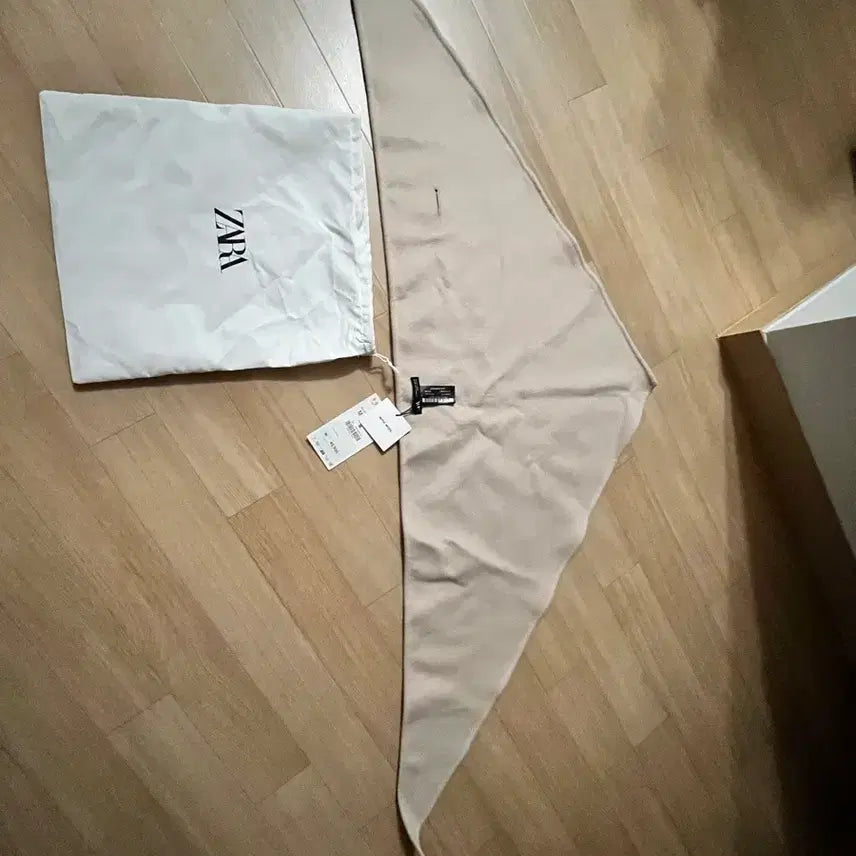 [BUNJANG] Zara Wool Scarf Beige / 자라 머플러 베이지