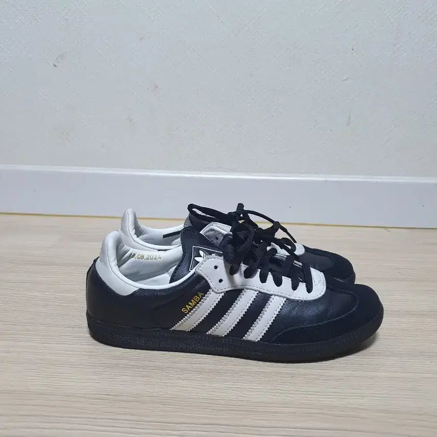 [BUNJANG] Adidas Samba OG 75th Anniversary Edition Sneakers (Size 245) / 아디다스 삼바 OG 75주년기념 에디션 245
