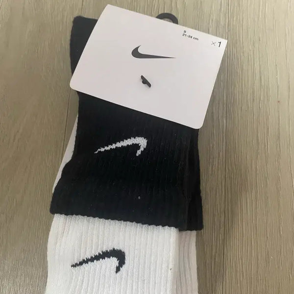 [BUNJANG] Nike Socks Black/White / 나이키 양말 블랙/화이트