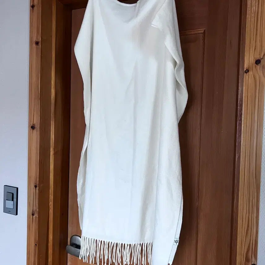 [BUNJANG] Saint Satin Scarf / 새인트새틴 목도리