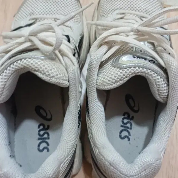 [BUNJANG] ASICS Gel-Nimbus 9 Cream Black 260mm Sneakers / 아식스 젤님버스9  260mm 크림블랙 팝니다