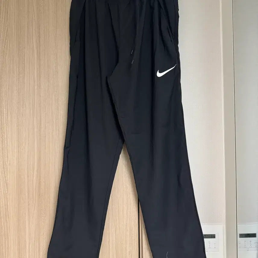 [BUNJANG] Nike Training Pants Black / 나이키 트레이닝 팬츠 블랙