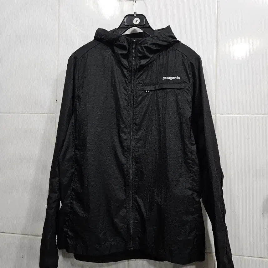 [BUNJANG] Patagonia Windbreaker / 파타고니아바람막이(55~66)