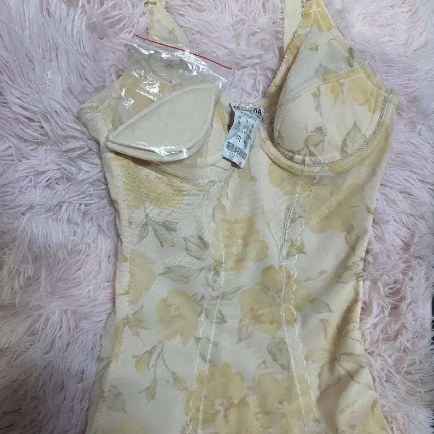 [BUNJANG] Women's Corset Lingerie Set Yellow Floral Pattern Size L / 코르셋 란제리 여성 속옷 꽃무늬. L90