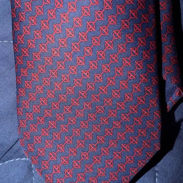 [BUNJANG] Hermès Navy Red Pattern Silk Necktie / 에르메스 네이비 레드 패턴 넥타이