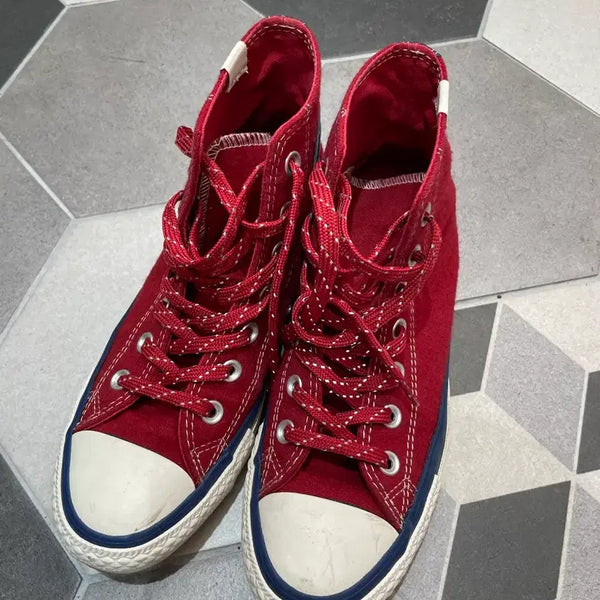 [BUNJANG] Converse Limited Edition Snow Mark High Top Red Sneakers / Converse 컨버스 한정판 스노우 마크 하이탑 레드 운동화