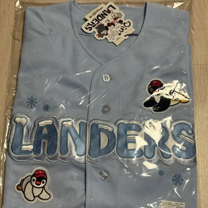 [BUNJANG] SSG Landers Pingu Sky Blue Jersey Size 110 / ssg 랜더스 핑구 스카이블루 유니폼 110