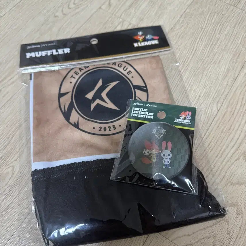 [BUNJANG] K League X Zootopia Collaboration Goods Set (Muffler + Pin Button) / K리그 X 주토피아 콜라보 굿즈 세트 (머플러 + 핀버튼)