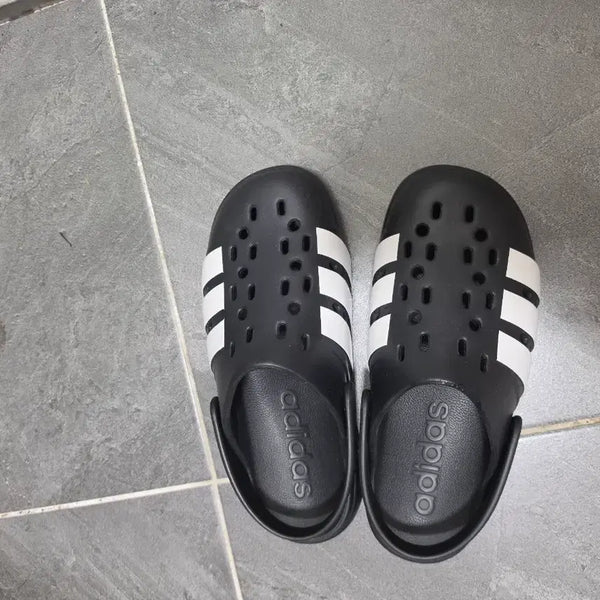 [BUNJANG] Adidas Adilette Sandals Black Size 255 / 아디다스 아딜렛 블랙 255